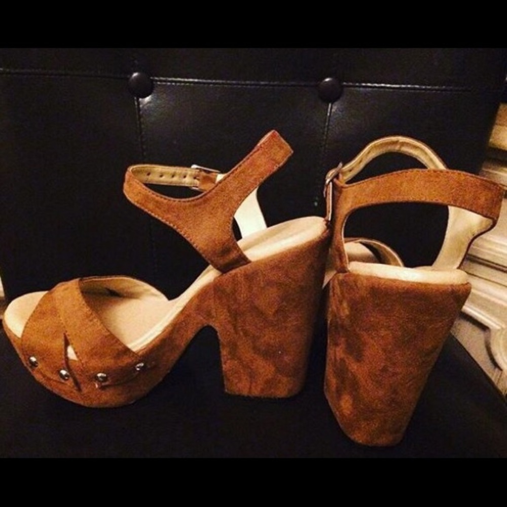 Chunky platform heels. Made in Mexico.